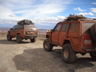 muddy-jeeps-going-home