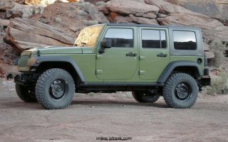 jeep-j8