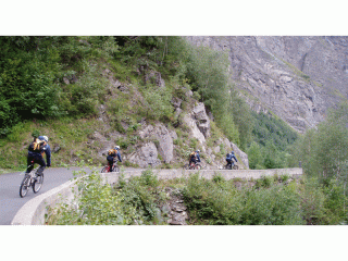 biking-stage-of-the-raid-world-championship-2005